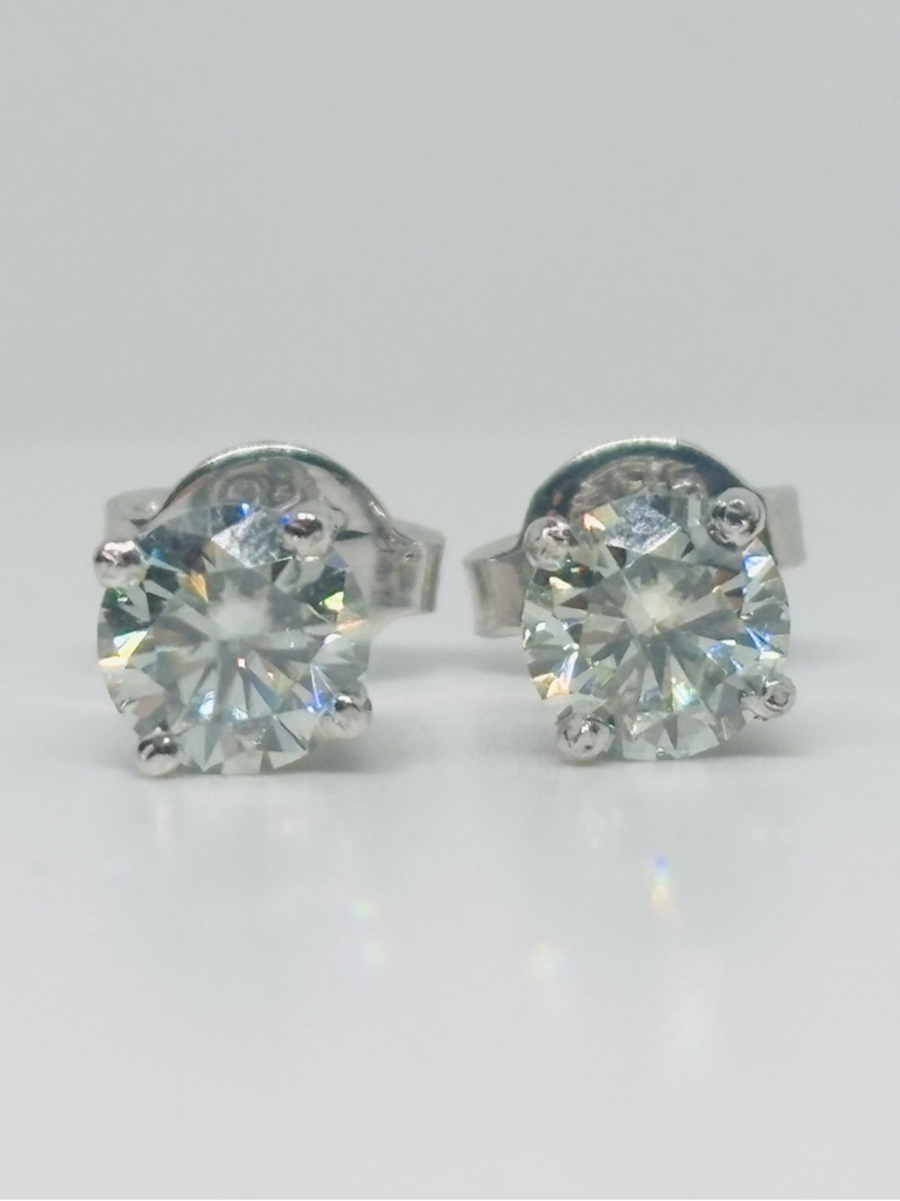 2ct Moissanite Earings